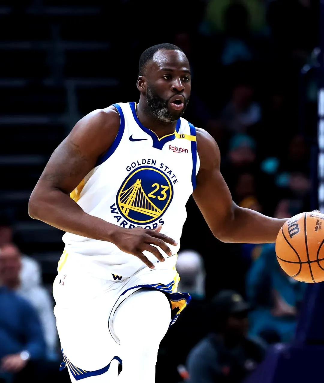 库里连续十场比赛得分超过出色防守，老鹰不断突破！再创辉煌时刻