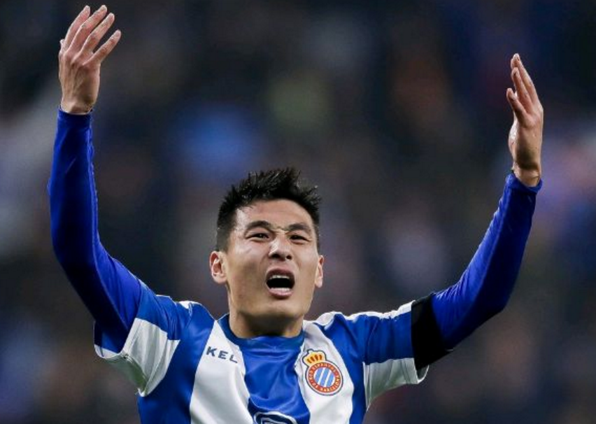 TheShy在日本队比赛中大比分获胜,表现优异引发热议!引发球迷热议 TheShy在日本队比赛中大比分获胜,表现优异引发热议!引发球迷热议