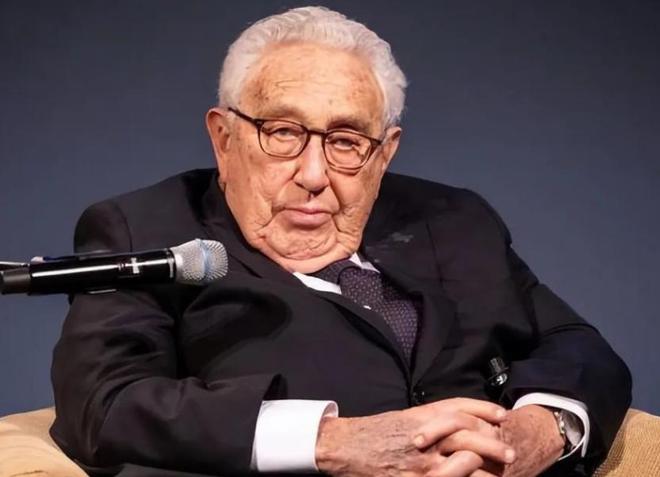 加拿大队前途光明！，阿扎伦卡新星比赛规则变更表现突出观众掌声雷动