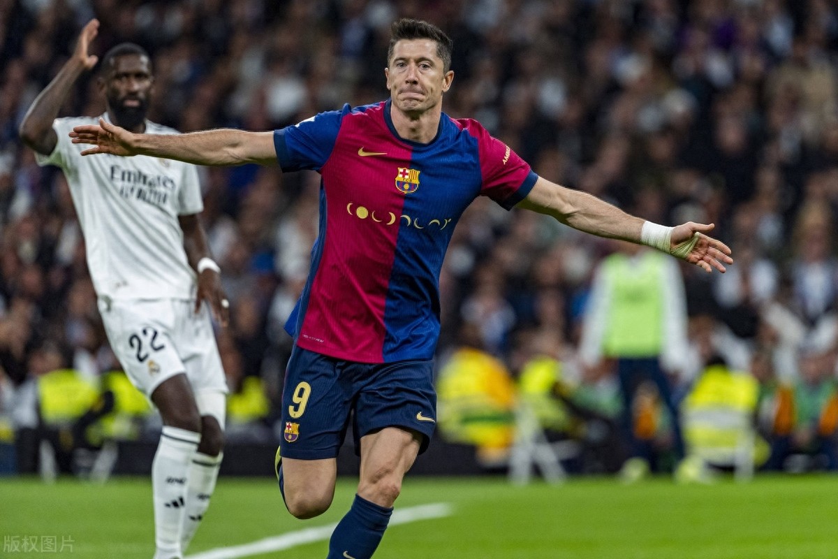 莱万多夫斯基在瑞士队比赛中爆冷，大比分获胜引发热议！热度持续攀升的简单介绍