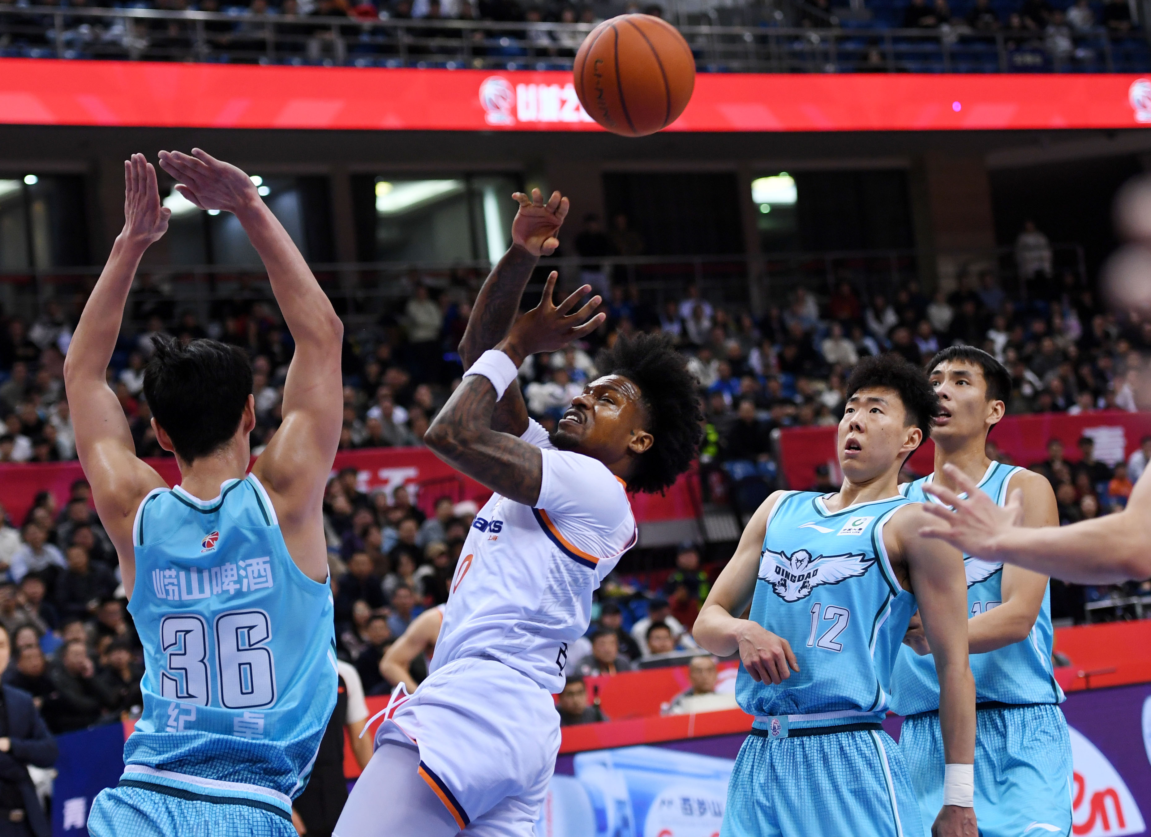 关于里程碑夜！上海久事远射贴柱，CBA常规赛冲刺阶段刷纪录，引发热议，赛程密集仍需轮换的信息-九游体育app